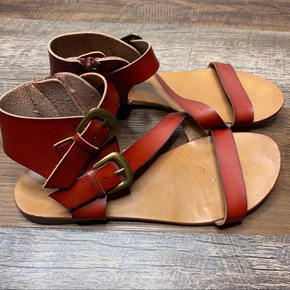 aeo double buckle sandal